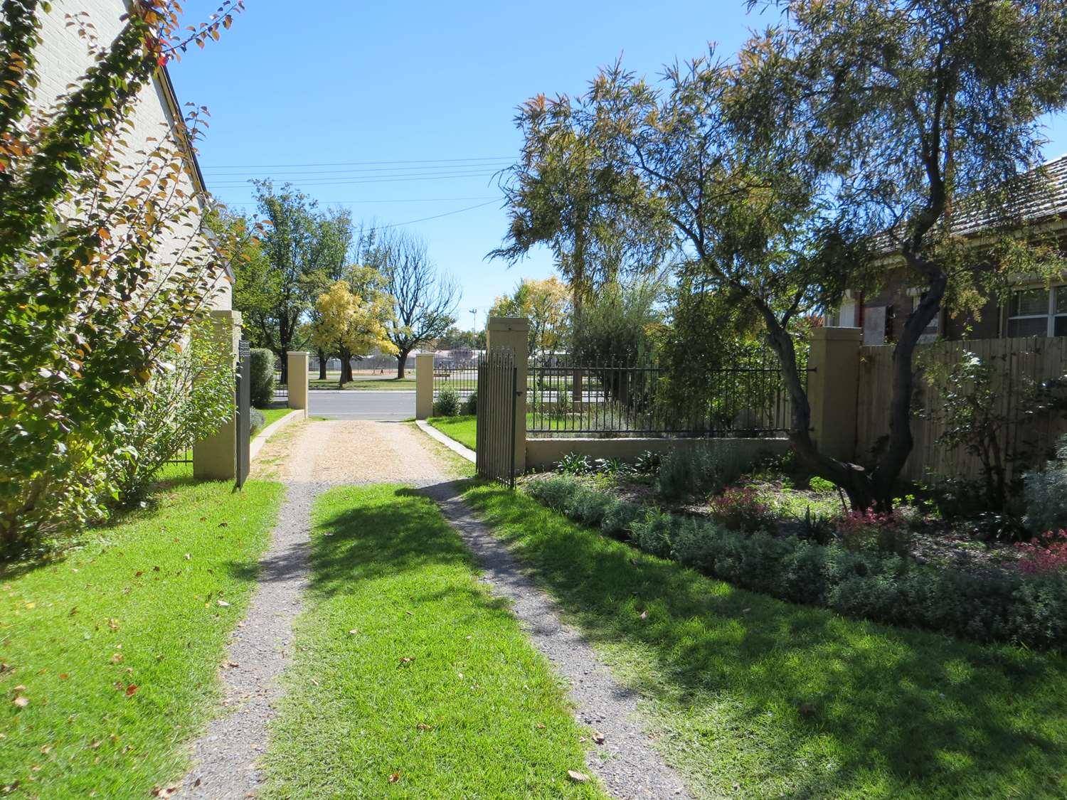 Best Western Plus Goulburn Exterior photo